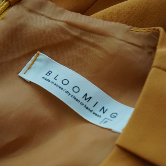 Dress 🧡 - Picture 3 of 4